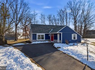 364 Thatcher Cir, Harleysville, PA 19438