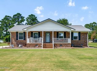 117 N West Ave, Teachey, NC 28464