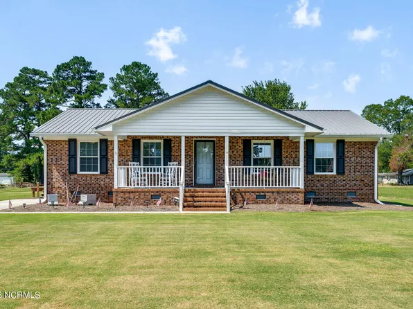 117 N West Avenue, Teachey, NC 28464