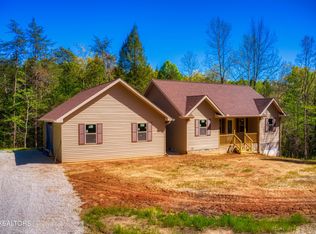 5261 Banner Roslin Rd, Jamestown, TN 38556