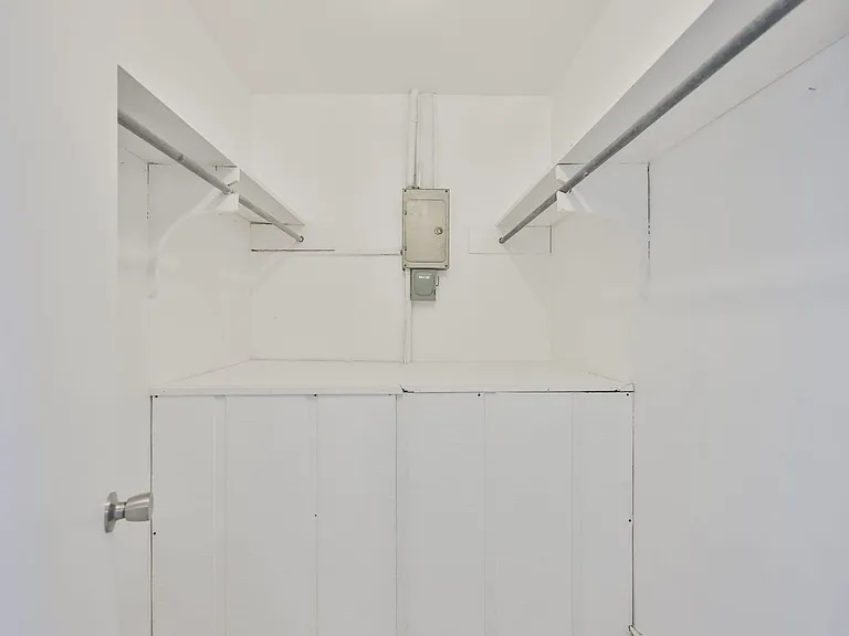 2035 Edgewater Dr #6 — Photo 18