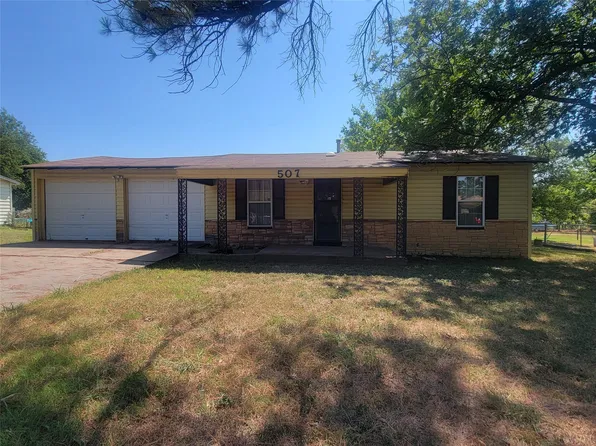 507 Pine St, Graham, TX 76450