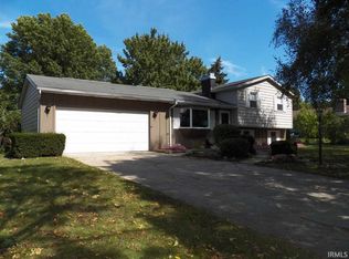 17873 Tally Ho Dr E, South Bend, IN