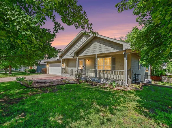 3355 SW Westport Dr, Topeka, KS 66614