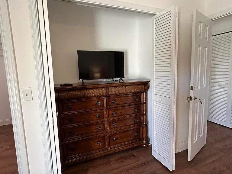 13383 Bedford Mews Ct — Photo 7
