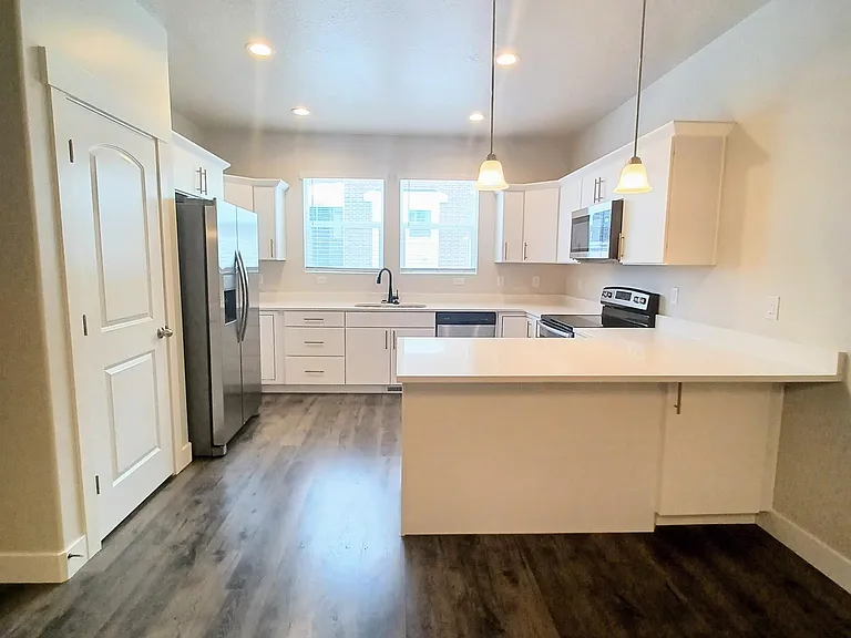 2021 N 3960 W — Photo 27