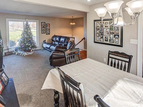 2nd image of 306 Sherwood Dr