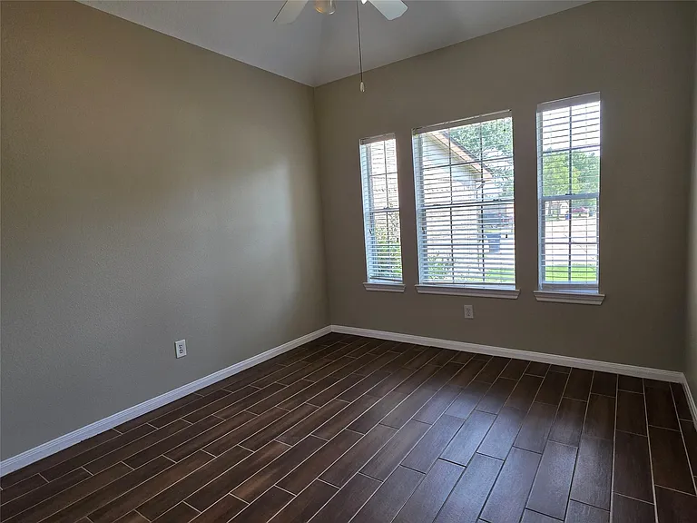 7002 Plaza Del Sol Dr #D — Photo 12