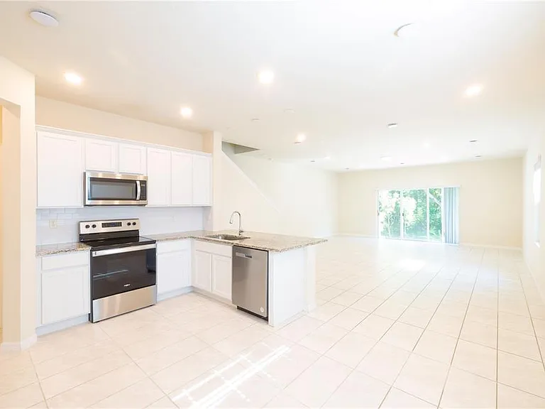 4609 Sparkling Shell Ave — Photo 34