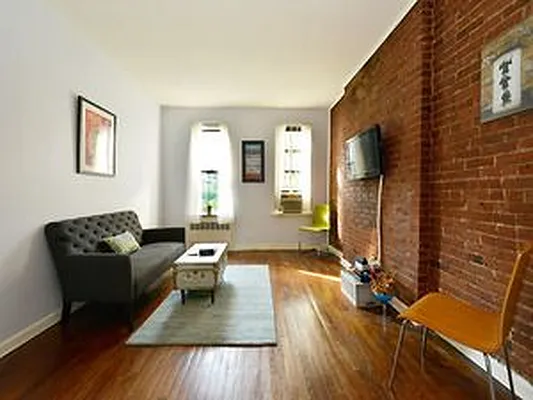 Rented by Cooper & Cooper Real Estate | media 7