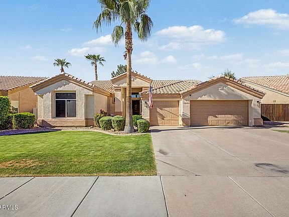 4th image of 1830 W WISTERIA Drive