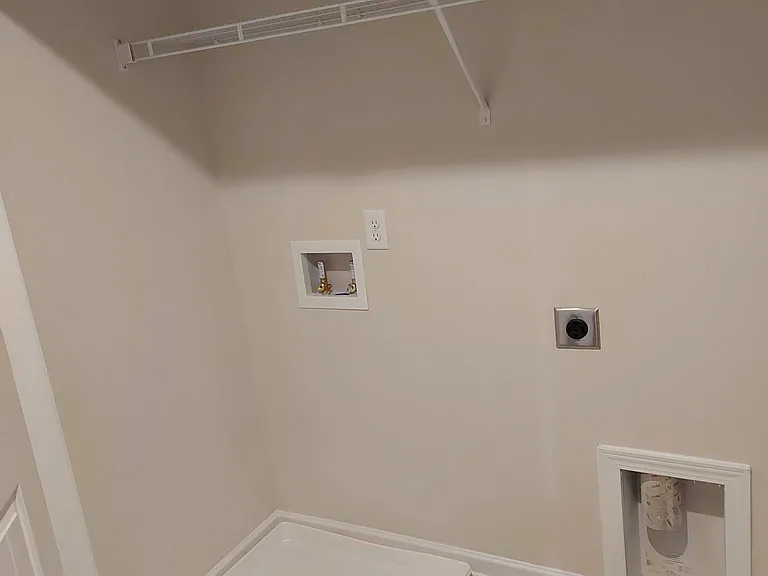 146 Fister Dr — Photo 19