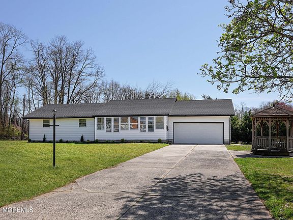 3rd image of 149 Asbury Road