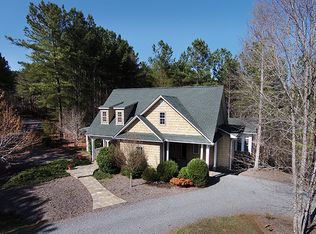 590 Hawk Ridge Dr, Mill Spring, NC 28756