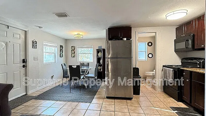 1 bed, 1.0 bath, 600 sqft, $1,425 — Photo 2