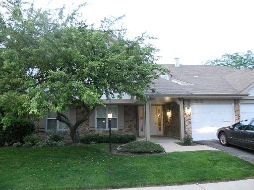 1st image of 220 Southwick Ct #220