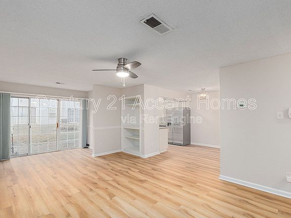 5th image of 12113 Greenway Ct APT 102