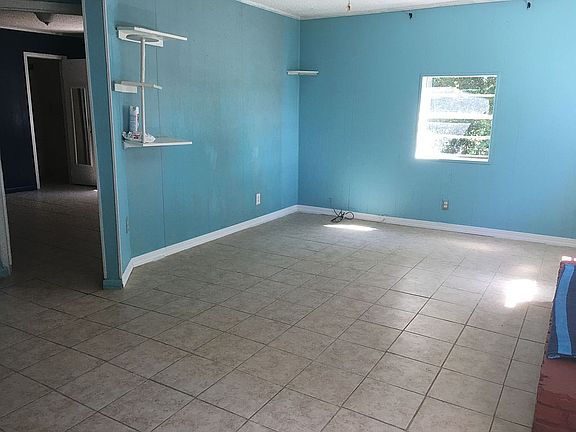 4th image of 8125 Pittman St