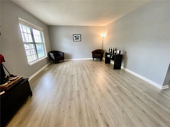 5th image of 7820 Whitaker Valley Blvd