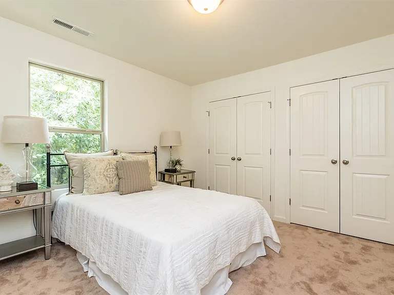 526 Hobkirks Pl #1 — Photo 5