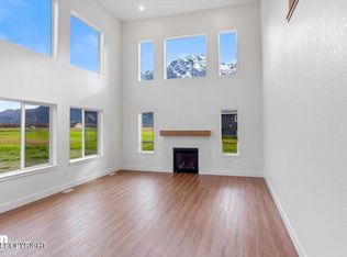 8569 E Eagle View Cir, Palmer, AK 99645