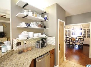 347 Northlake Dr, Meridianville, AL 35759