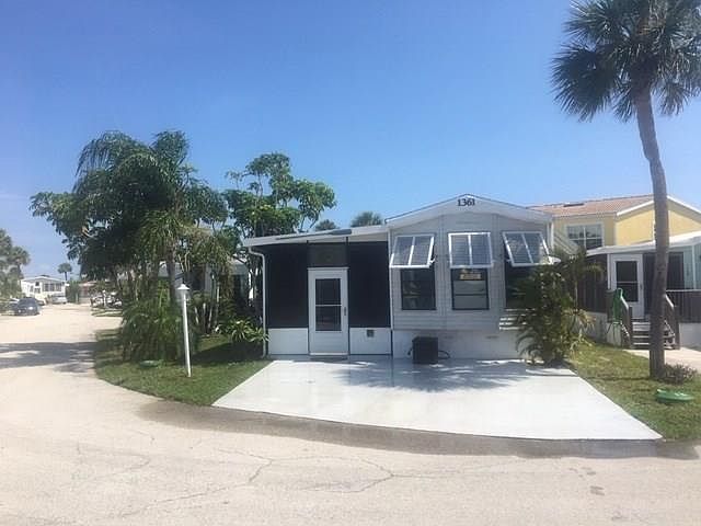 1st image of 1361 Nettles Blvd
