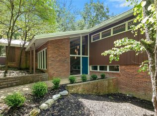 12711 Post Oak Rd, Saint Louis, MO 63131