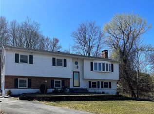 2 Pennsylvania Ave, Monroe, NY 10950