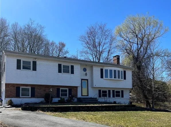 2 Pennsylvania Avenue, Monroe, NY 10950