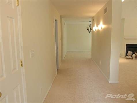 1st image of 550 Heritage Dr