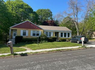 36 Norman St, Waterford, CT 06385