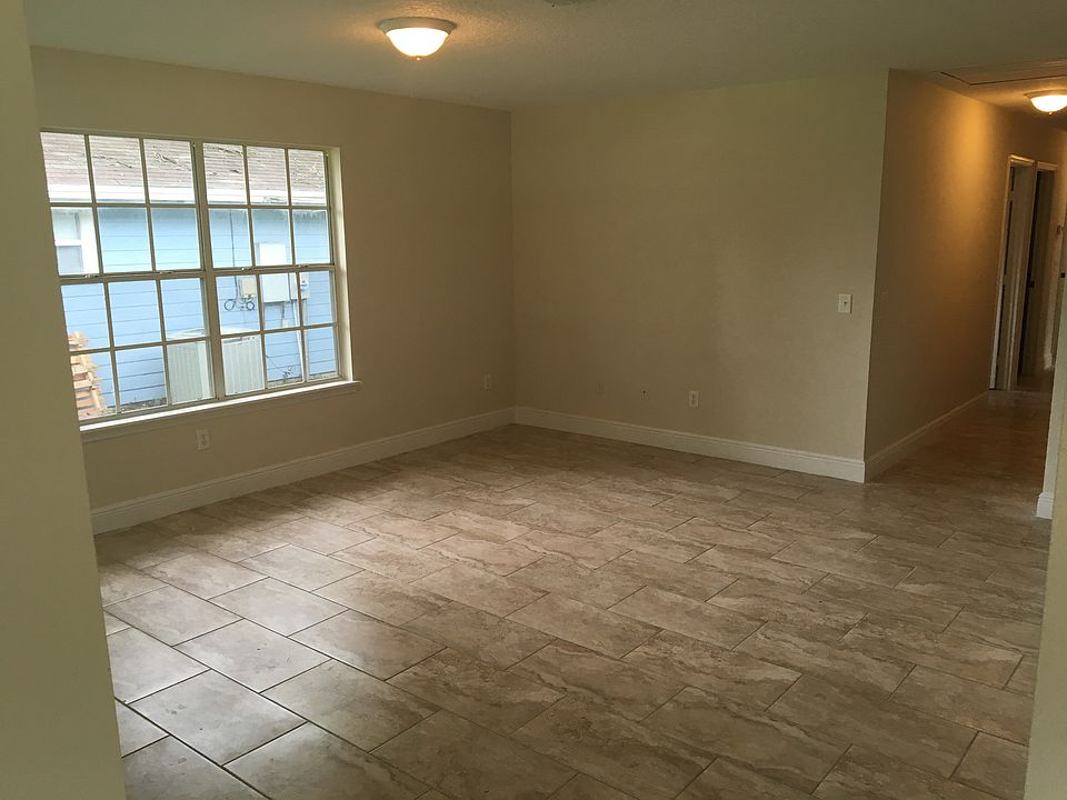 1st image of 2433 Cedar Ave
