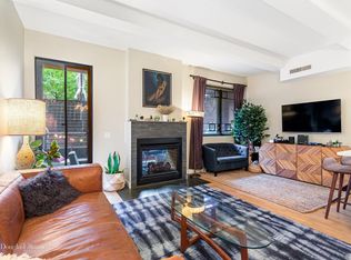 254 N 6th St #A, Brooklyn, NY 11211