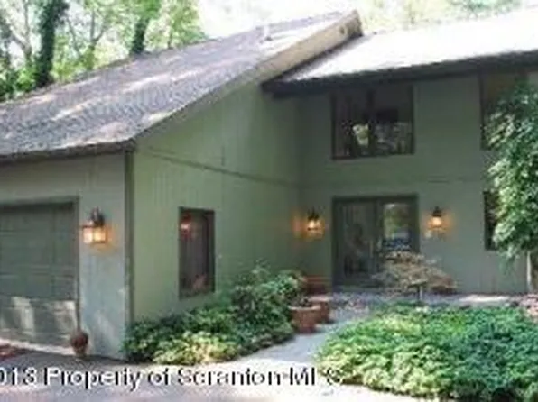 236 Trapper Springs Ln, Drums, PA 18222