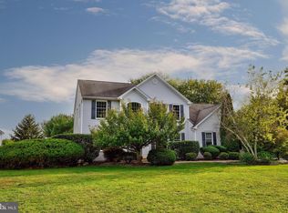 114 Tindall Rd, Robbinsville, NJ 08691