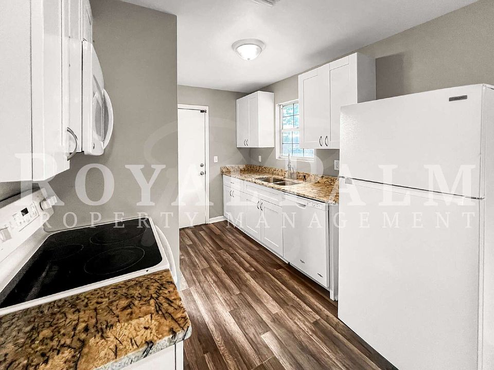 1st image of 849 Theodore Vail St E