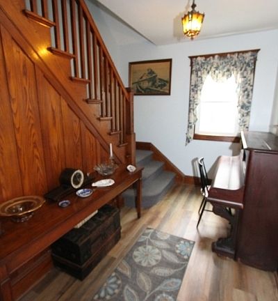 4th image of 4 Midland Ave