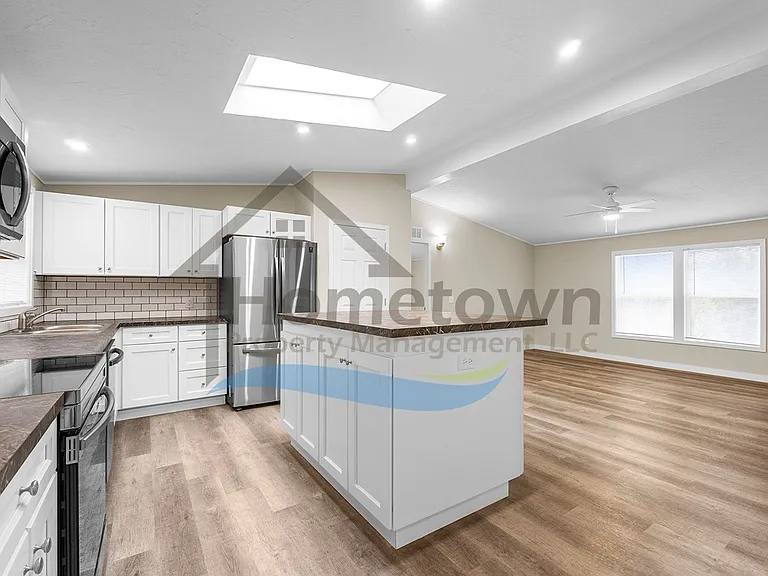 60 Short Dr — Photo 5