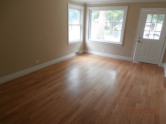 4th image of 3240 Dora St