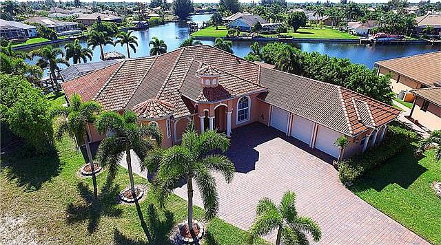 1st image of 3015 SW 28th Ave