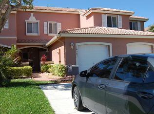 16507 SW 68th Ter, Miami, FL 33193