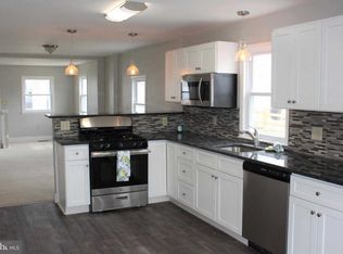 1216 Chestnut St, Trainer, PA 19061