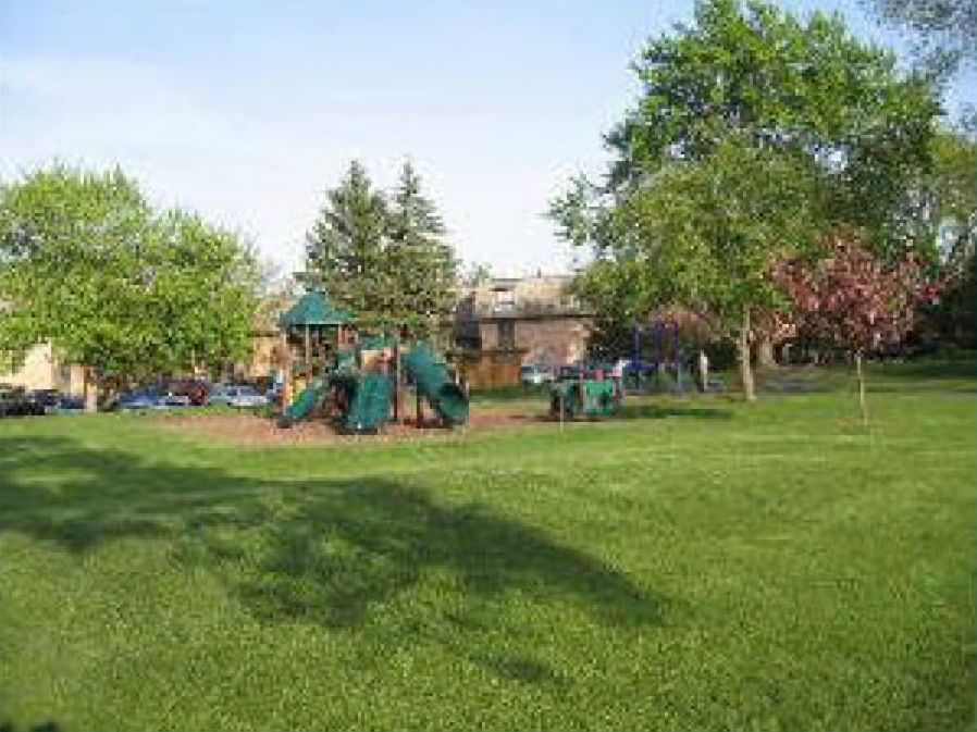 2nd image of 1 Oak Creek Dr APT 3305