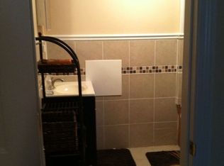 103 Sycaway St, West Haven, CT 06516