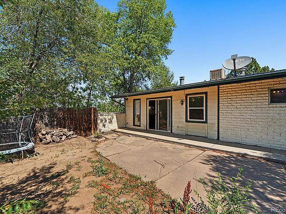 3rd image of 539 Gray Court