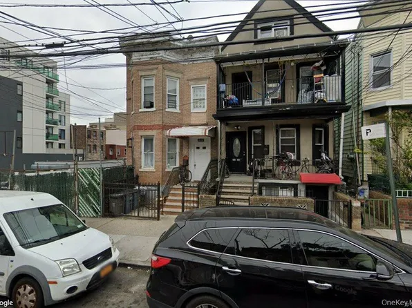 32-46 105 St, East Elmhurst, NY 11369