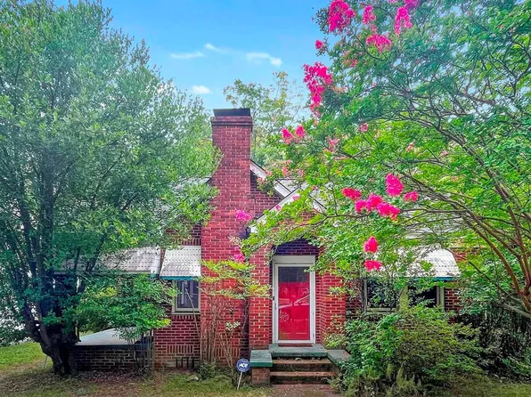 621 Poplar St, Cayce, SC 29033