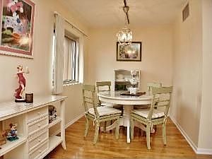4th image of 3854 S Parkway Dr APT 3B