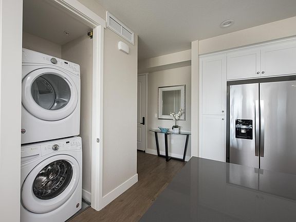 3rd image of 2305 S Winchester Blvd Unit 204